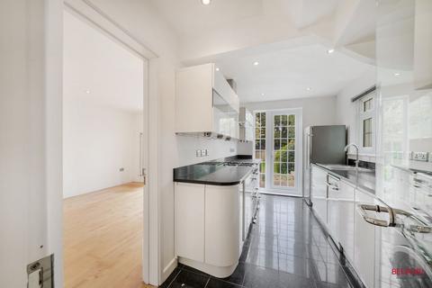 3 bedroom semi-detached house for sale, Halliwick Road, London, N10
