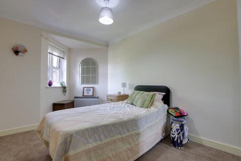 2 bedroom retirement property for sale, TIVERTON COURT, FAREHAM