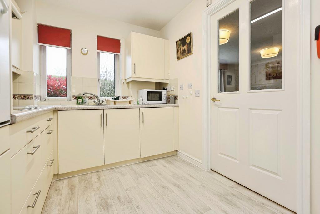 Apartment in Birmingham, Brookvale Park, Stockland Green - View 3