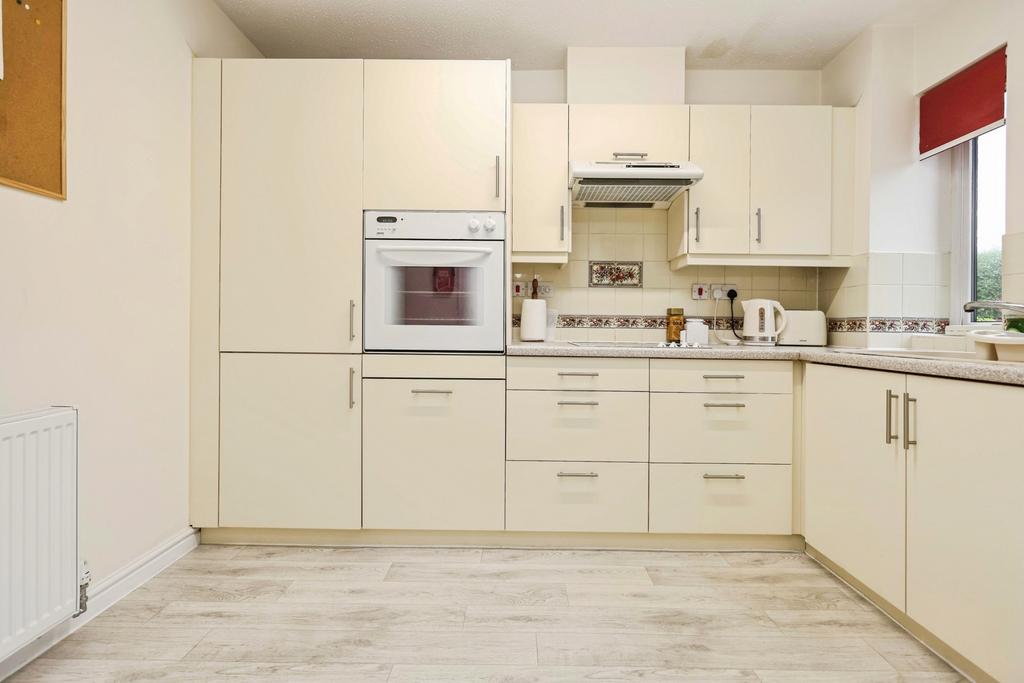 Apartment in Birmingham, Brookvale Park, Stockland Green - View 5