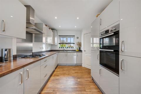 3 bedroom townhouse for sale, Lewis Crescent, Telford TF1
