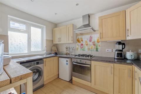 4 bedroom end of terrace house for sale, Lindsay Road, Worcester Park