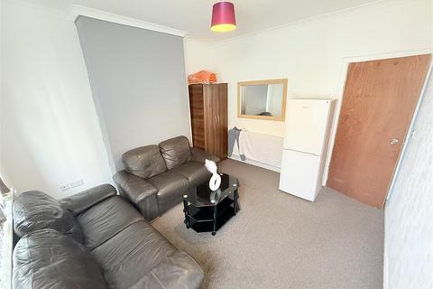2 bedroom terraced house for sale, St. Pauls Terrace, Nottingham NG7
