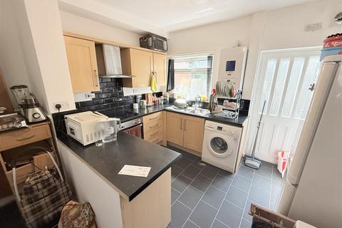 2 bedroom terraced house for sale, St. Pauls Terrace, Nottingham NG7