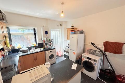 2 bedroom terraced house for sale, St. Pauls Terrace, Nottingham NG7
