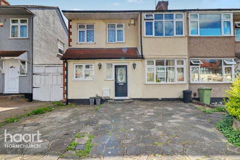 Macdonald Avenue, Hornchurch