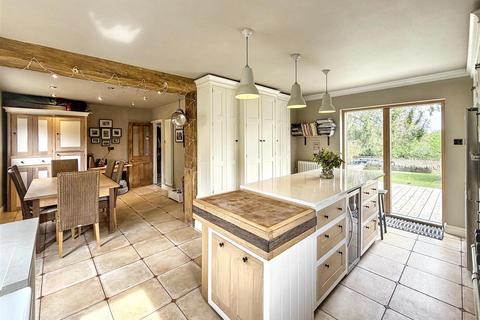 undefined, Peterborough Road, Wansford, Peterborough