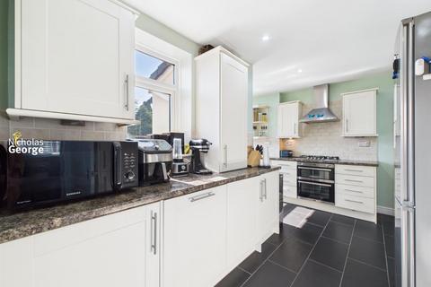 4 bedroom semi-detached house for sale, Whitley Court Road, Quinton, Birmingham