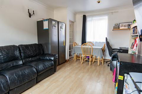 3 bedroom end of terrace house for sale, Patterson Place, Mansfield NG18