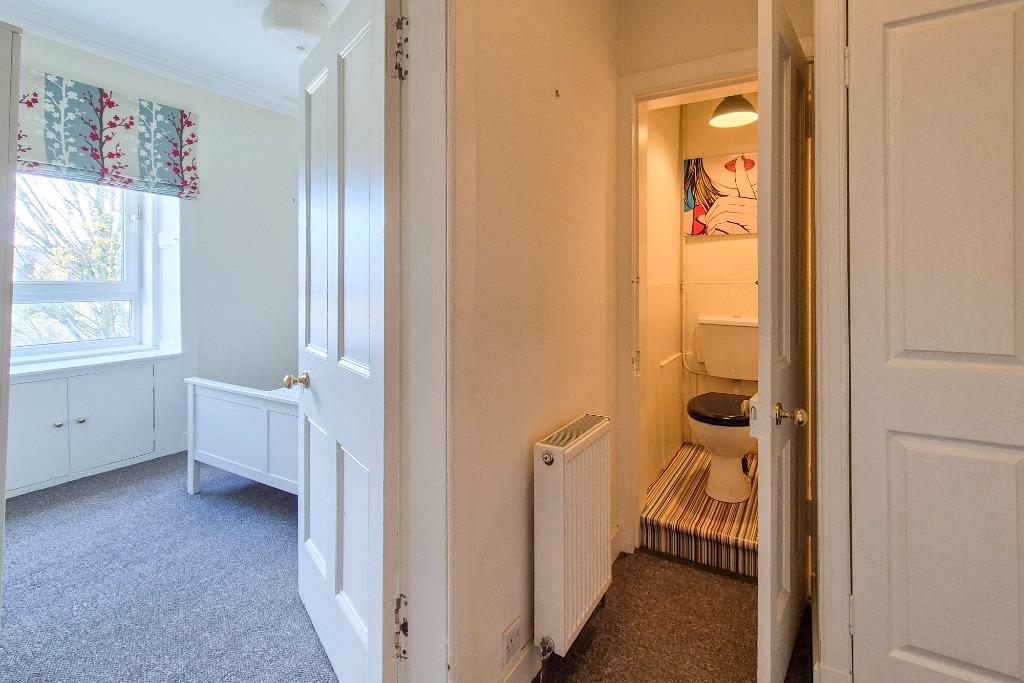 Apartment in Edinburgh - More