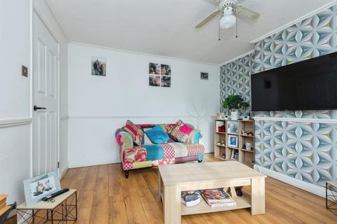 3 bedroom semi-detached house for sale, Repington Row, Leicester