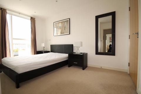 2 bedroom flat to rent, Residence Tower, Woodberry Grove, N4