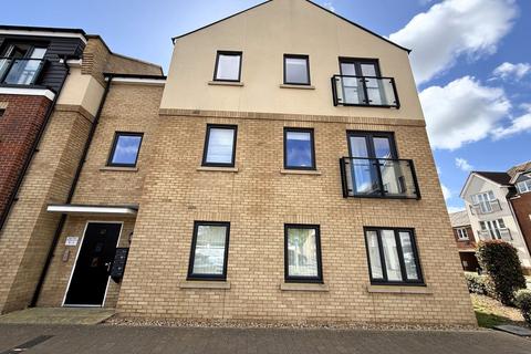 2 bedroom flat for sale, Sullivan Court, Biggleswade, SG18
