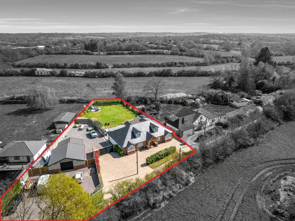 House in London, London Borough of Havering - View 3