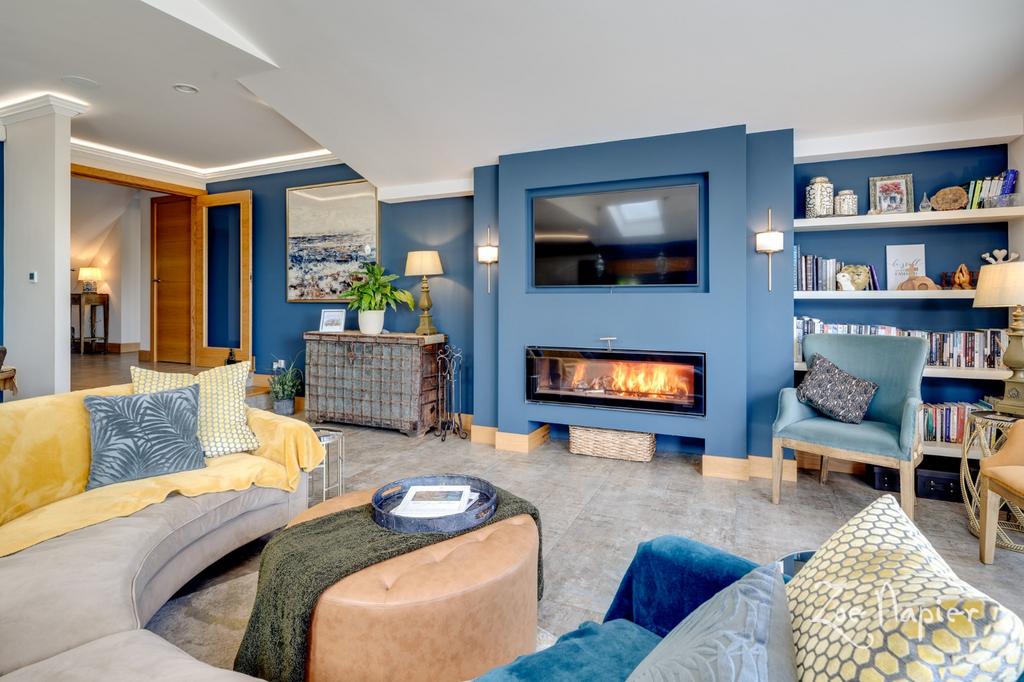 House in London, London Borough of Havering - View 4