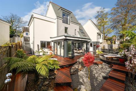4 bedroom detached house for sale, Falmouth