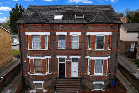 2 bedroom apartment for sale, Stockwood Crescent, Luton, Bedfordshire, LU1