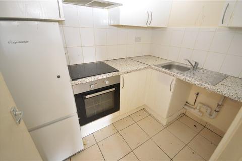 2 bedroom apartment for sale, Stockwood Crescent, Luton, Bedfordshire, LU1