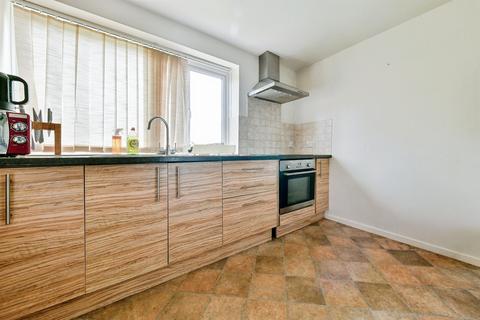1 bedroom ground floor flat for sale, Priory Court, Hitchin