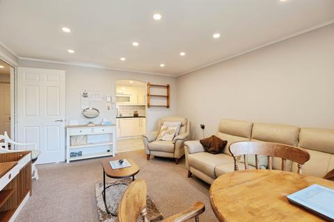 1 bedroom retirement property for sale, Furzehill Road, Borehamwood