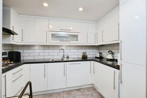 1 bedroom retirement property for sale, Furzehill Road, Borehamwood