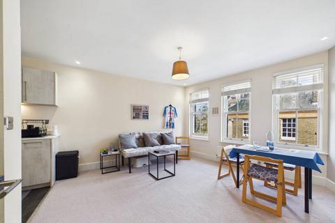 2 bedroom apartment to rent, High Street, Chelmsford, Essex, CM1