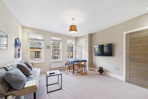 2 bedroom apartment to rent, High Street, Chelmsford, Essex, CM1