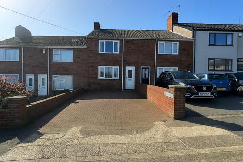 3 bedroom terraced house to rent, Alder Road, Peterlee, SR8