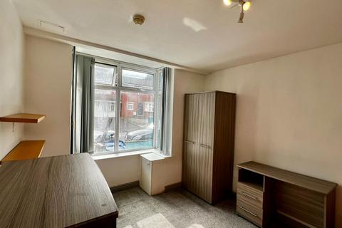 1 bedroom in a house share to rent, Heeley Road, Birmingham B29