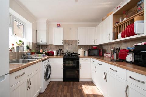 2 bedroom semi-detached house for sale, Magpie Close, St. Leonards-On-Sea