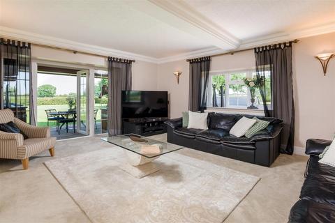 4 bedroom detached house for sale, Murcott OX5