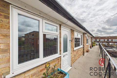 2 bedroom apartment for sale, Victoria Road, Ruislip, HA4