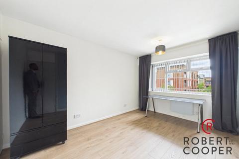 2 bedroom apartment for sale, Victoria Road, Ruislip, HA4