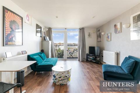 1 bedroom flat for sale, Brownell Place, London