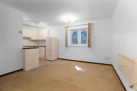 1 bedroom flat for sale, Church Row, Ware, SG12