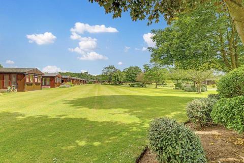 1 bedroom park home for sale, The Elms Retirement Park – Lincolnshire