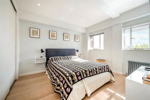 1 bedroom flat to rent, University Street, London WC1E
