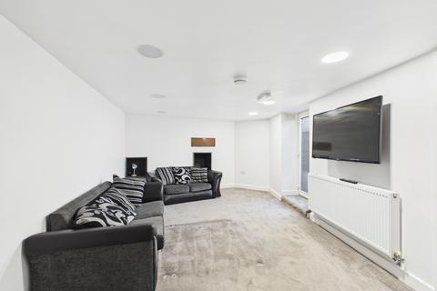 3 bedroom house of multiple occupation for sale, Primrose Hill Road, Huddersfield, West Yorkshire, HD4
