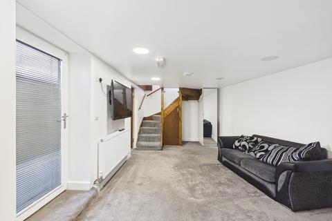 3 bedroom house of multiple occupation for sale, Primrose Hill Road, Huddersfield, West Yorkshire, HD4
