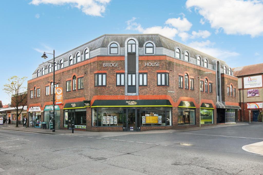 Bridge House, Church Road, Fleet, GU51 2 bed apartment for sale - £235,000
