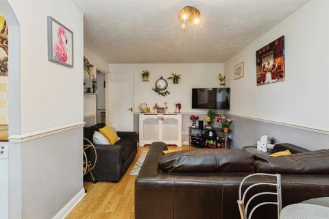 undefined, Oat Close, Aylesbury