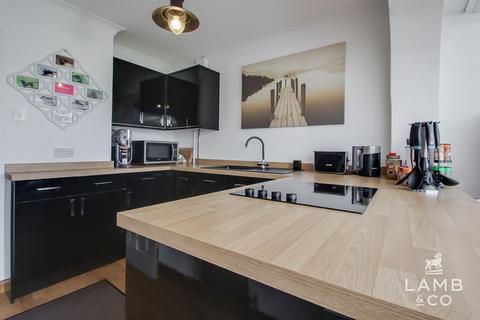 3 bedroom semi-detached bungalow for sale, Sandown Close, Clacton-On-Sea CO15
