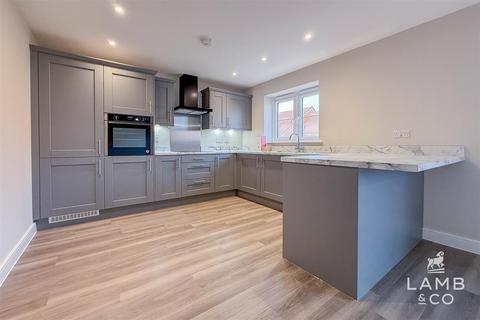 3 bedroom detached bungalow for sale, Park Gate Corner, Little Clacton CO16