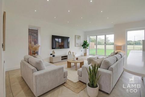 4 bedroom detached bungalow for sale, Connaught Fields, Weeley Heath CO16