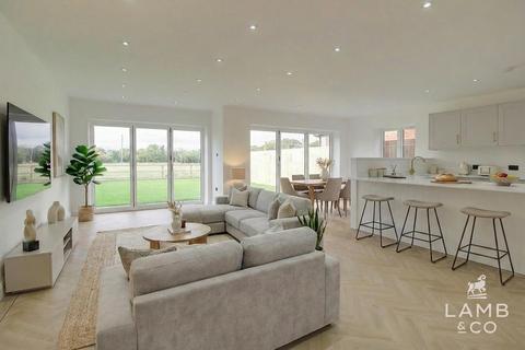 4 bedroom detached bungalow for sale, Connaught Fields, Weeley Heath CO16