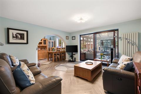 3 bedroom detached bungalow for sale, Sherwood Drive, Clacton-On-Sea CO15