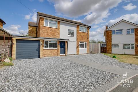 5 bedroom detached house for sale, James Gardens, St. Osyth CO16