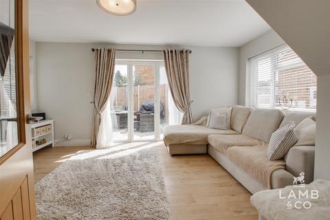 5 bedroom detached house for sale, James Gardens, St. Osyth CO16