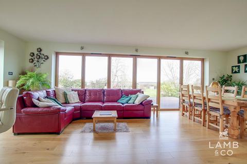 3 bedroom detached bungalow for sale, Point Clear Road, St. Osyth CO16