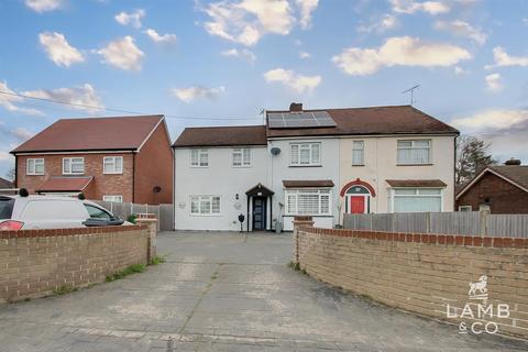 5 bedroom semi-detached house for sale, Harwich Road, Little Clacton CO16